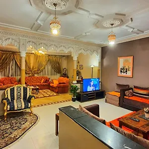 Oranger Family House Center, Private Large House, Terasse Garden View, Free Parking Appartement Marrakesh